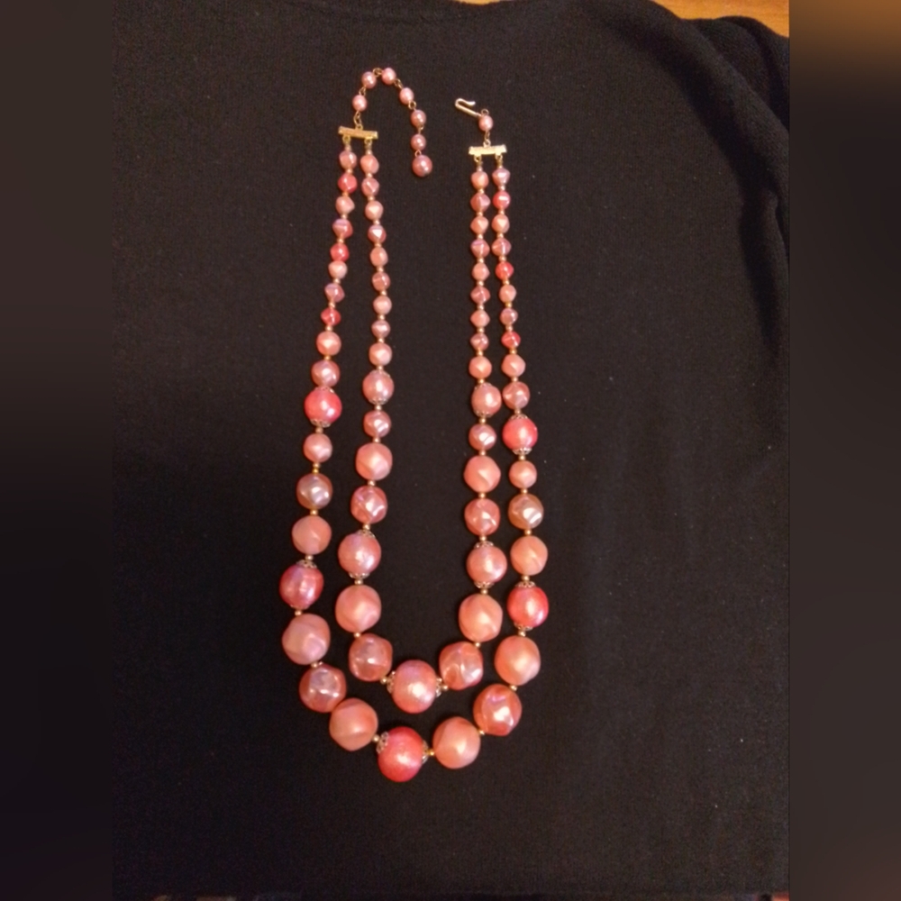 VINTAGE VERY OLD DOUBLE STRAND PINK BEADS NECKLACE